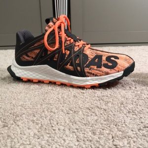 Adidas women’s VIGOR training shoes sz 7.5